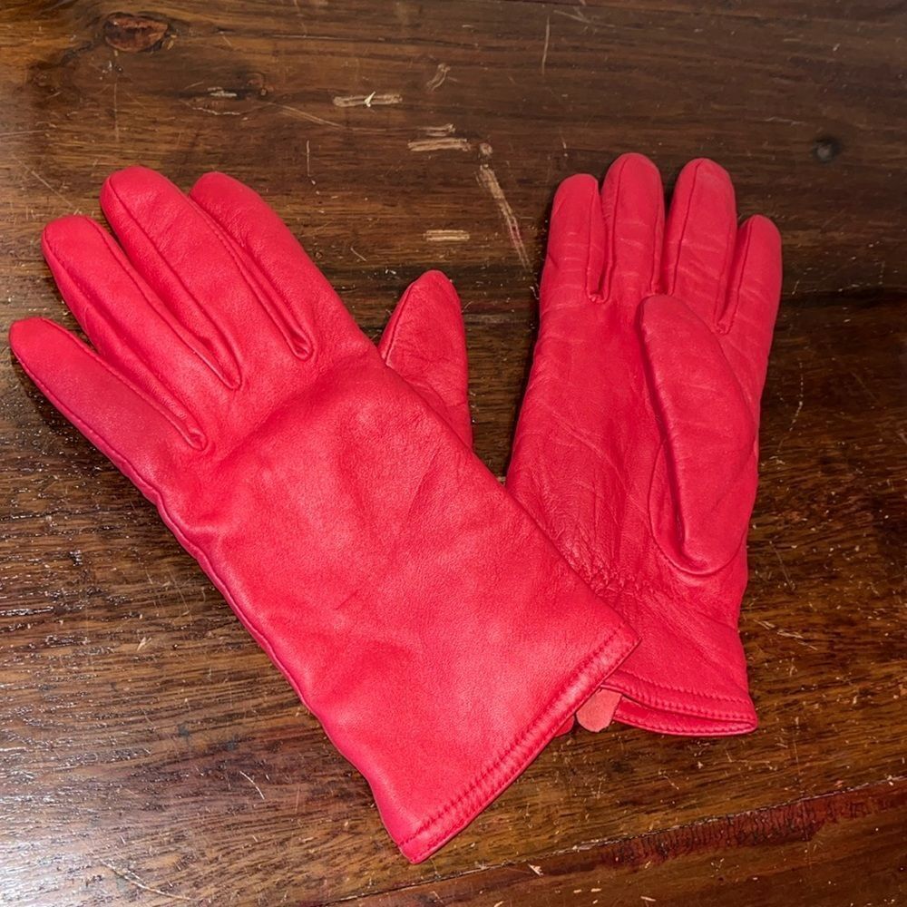 Women’s Red Leather insulated driving wear fashion gloves L